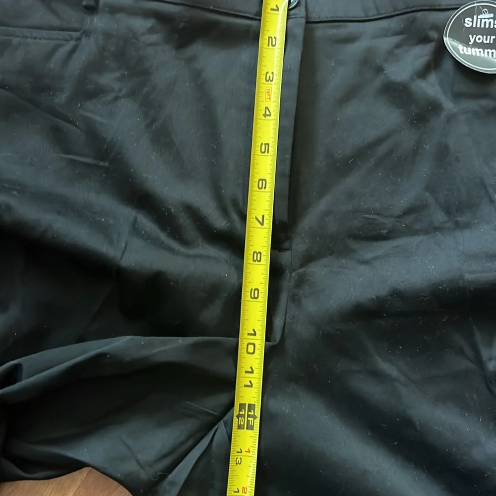 New Counterparts black capris - Picture 10 of 16